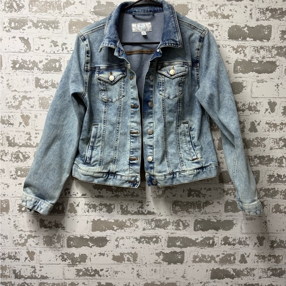 Time and Tru Jackets & Blazers - Time and Tru Light Blue Jean Jacket